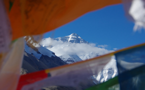 8729 Waking Up To Everest