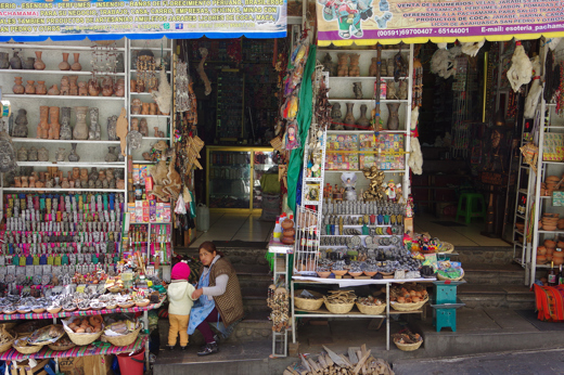 8749 Witches Market