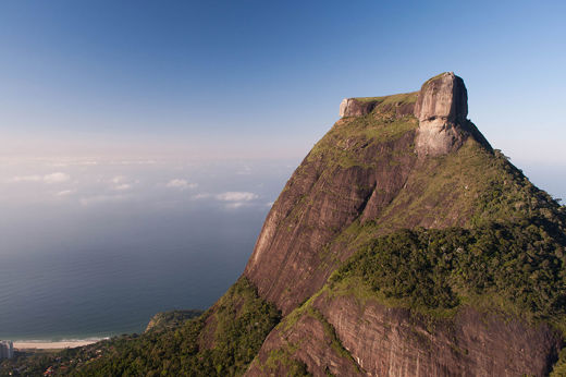 8428 Pedra Da Gavea Trek