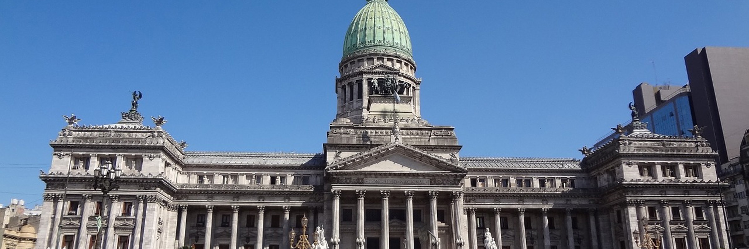 8472 Buenos Aires Architecture