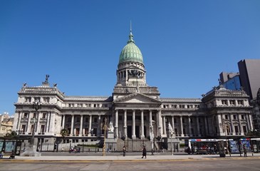 8472 Buenos Aires Architecture
