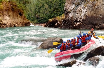 9057 River Manso Rafting