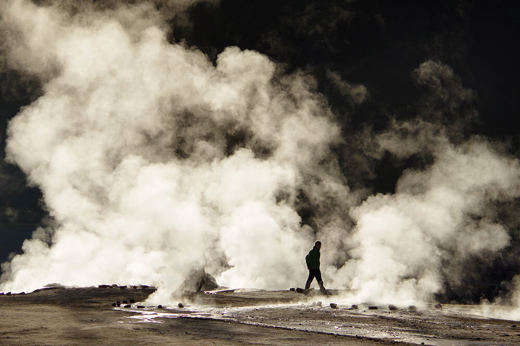 Plumes of water vapor