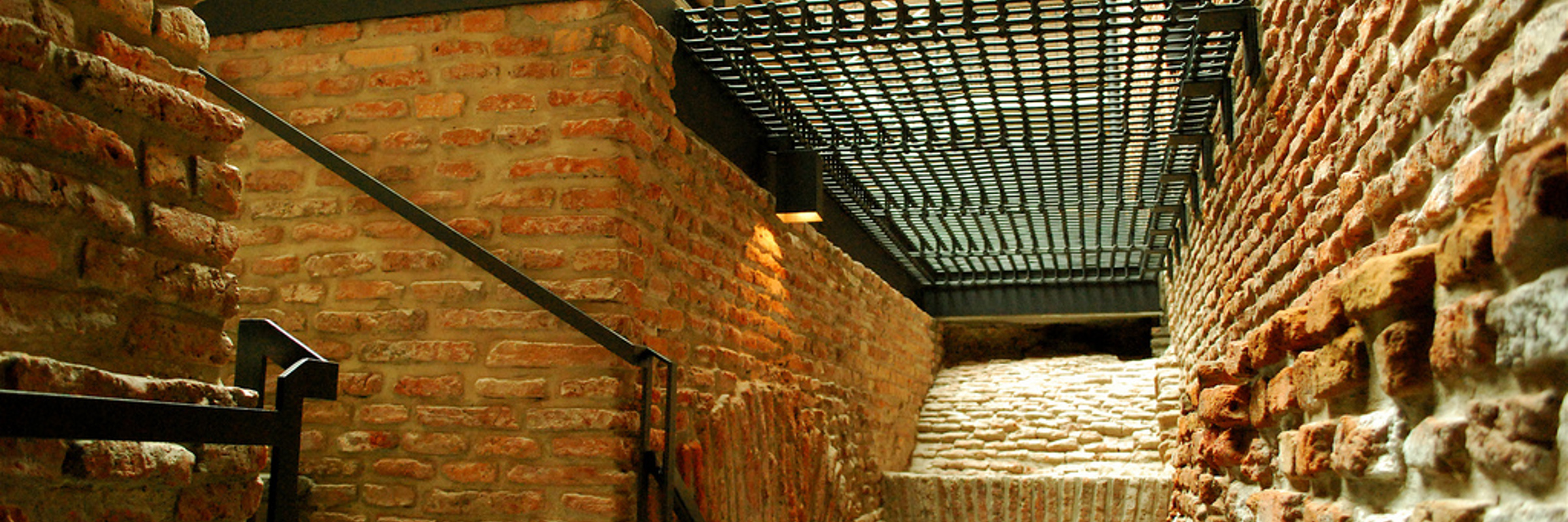 8475 Underground Tunnels