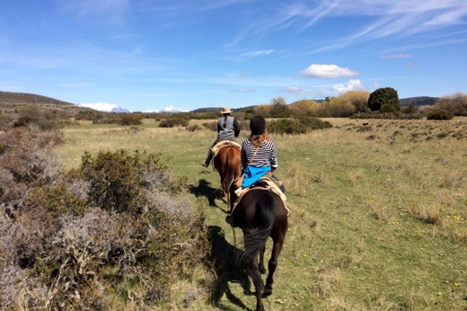 9053 Horse Riding In The Argentine Lake District