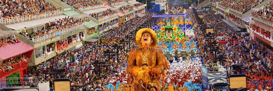 Photos: Carnival day in Brazil goes from morning to night