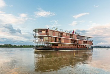 The Manatee Amazon Explorer sailing on the Napo River