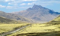 4327 Andean Landscapes