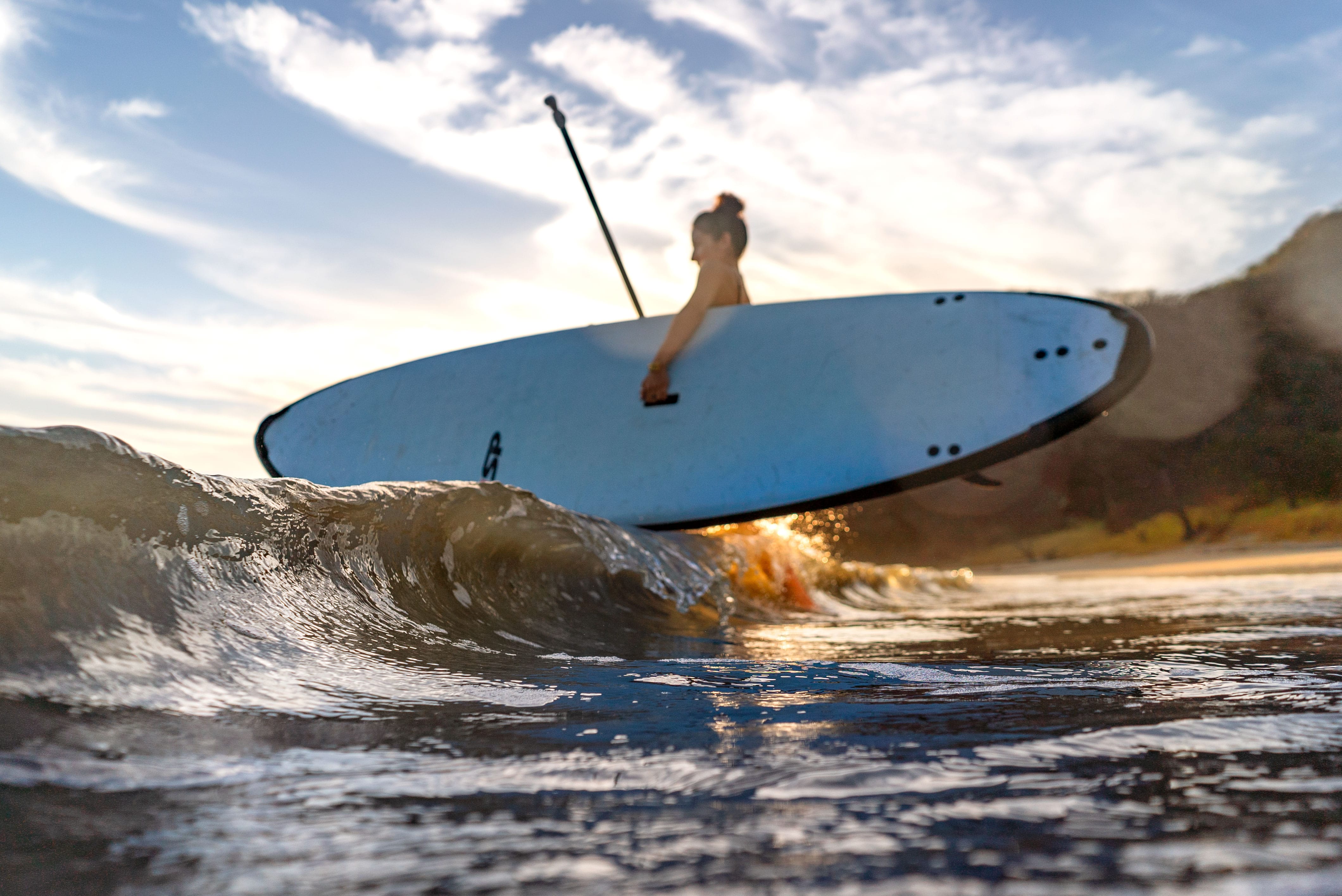 Hit The Waves Min