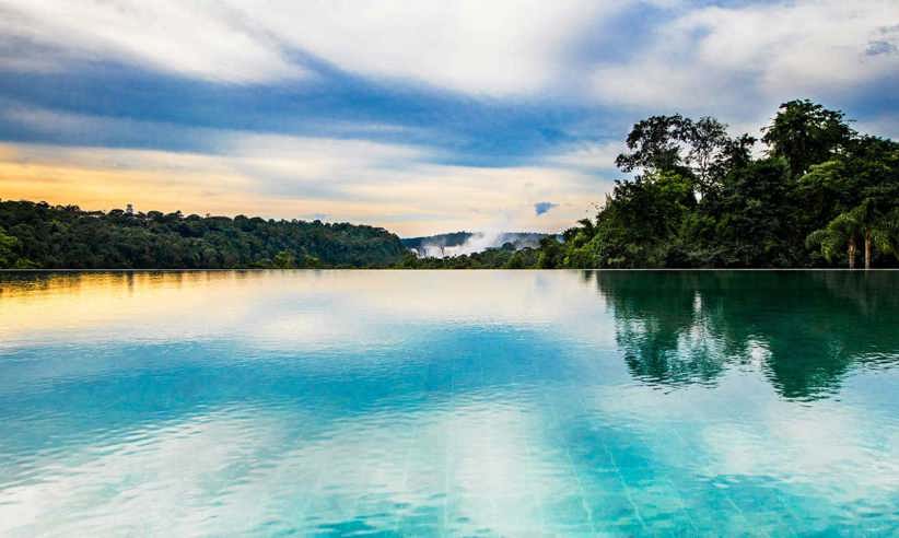 Relax in the amazing infinity pool