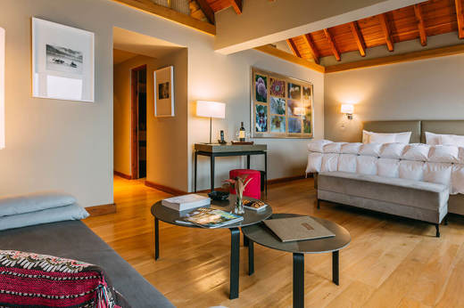 Las Balsas Studio Suite