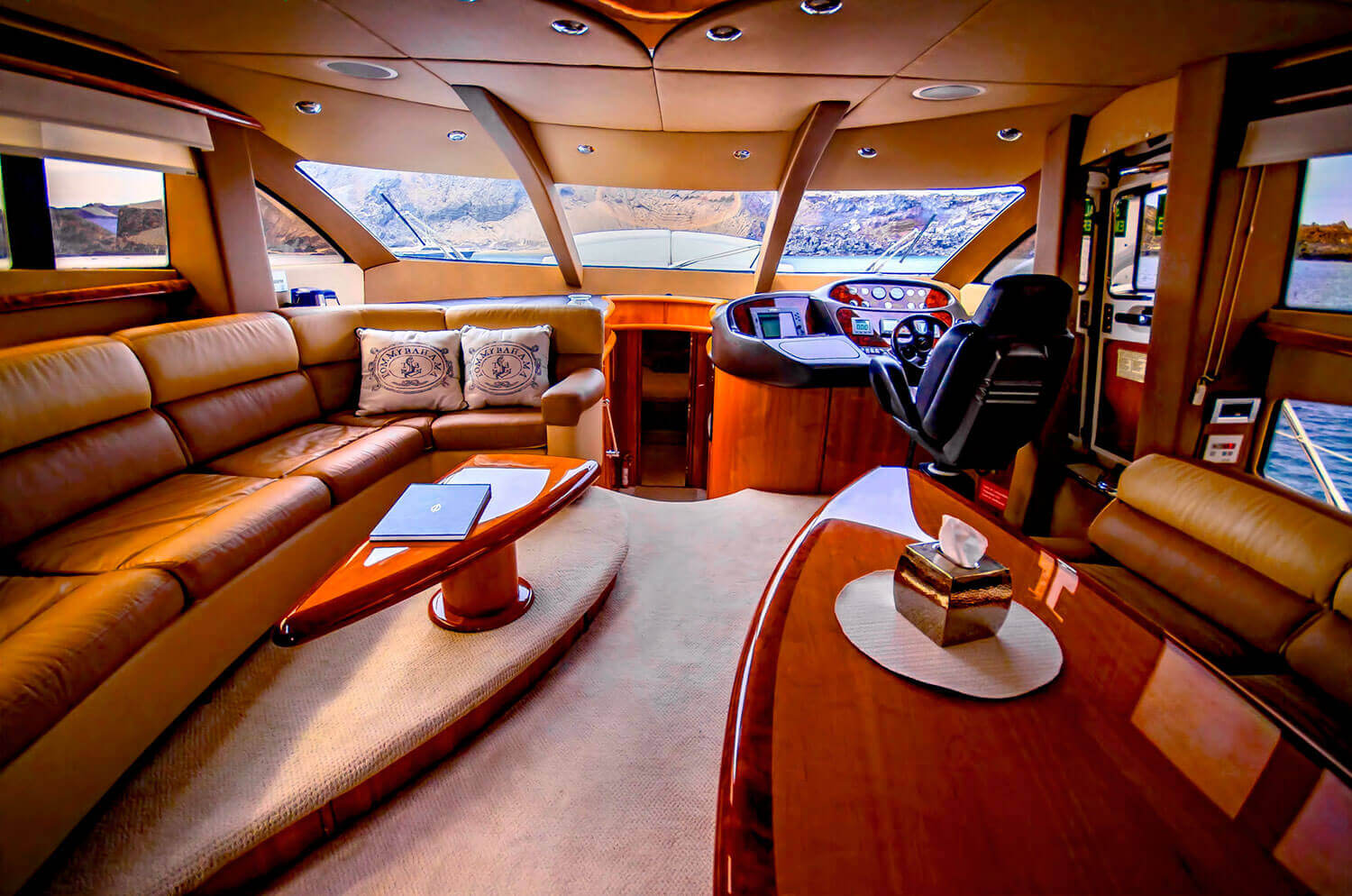 Relax in the lounge 