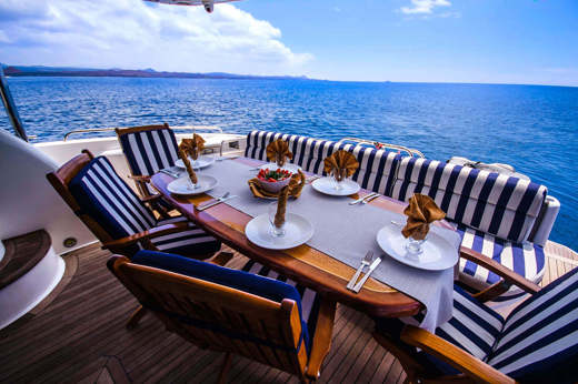 Dine al fresco