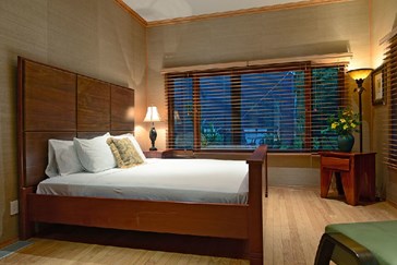 Luxury Cottage Bedroom