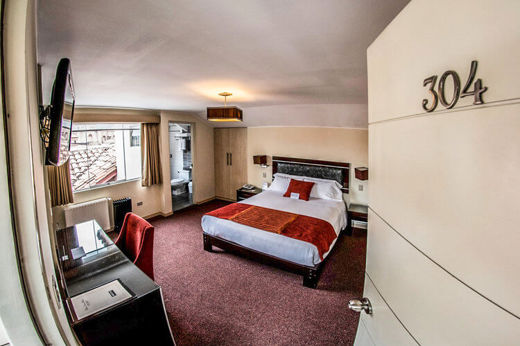 Room (1)