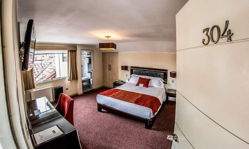 Room (1)