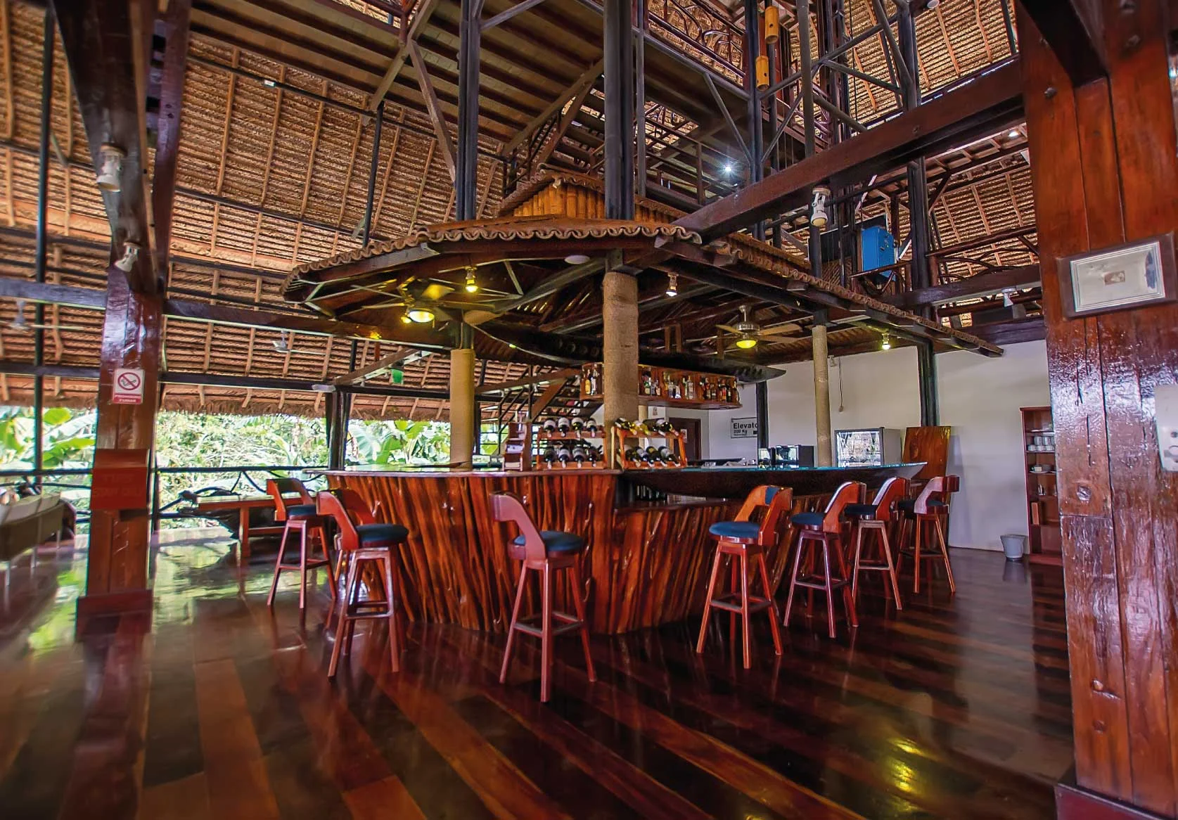 Amazon Lodge Bar