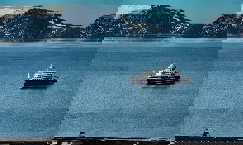 Hondius Antarctica 2022 Alexander Romanovskiy Oceanwide Expeditionsjpg Alexander Romanovskiy