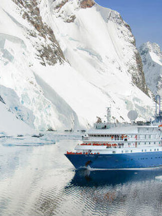Sea Spirit sailing in the White Continent 