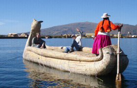 île Uros Lac Titicaca