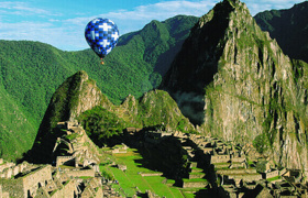 Montgolfière au Machu Picchu Pérou  