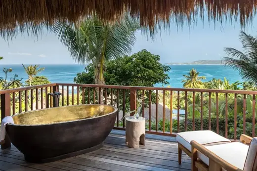 Balconybathtub Medium.Jpg