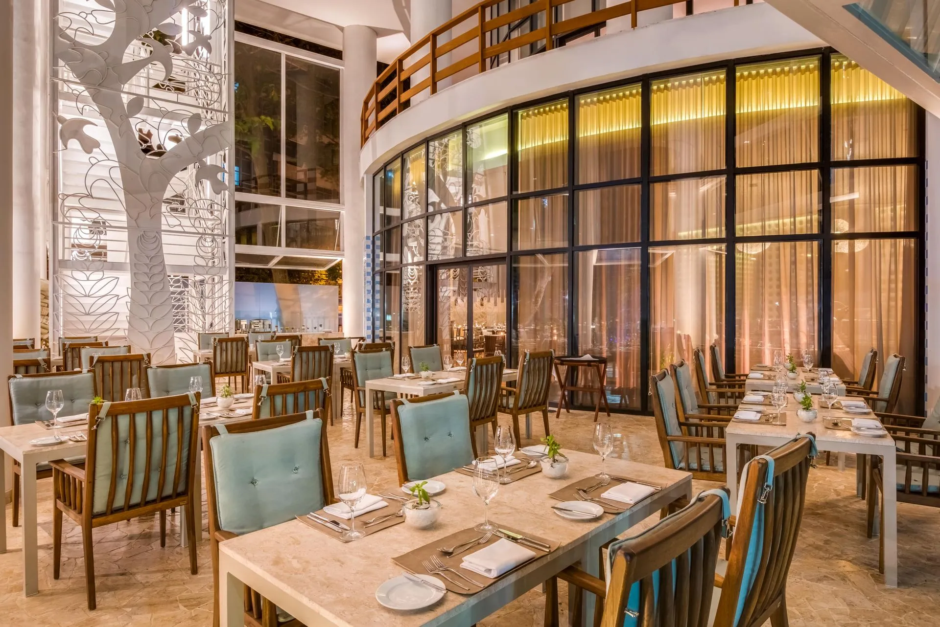 Wish+Hotel+Da+Bahia +3.+Restaurante+ +B.+Passeio+Da+Vitoria+ +029 Min 1920W