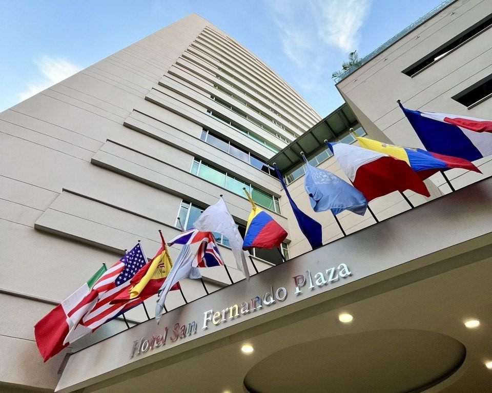 Hotel Fachada 13