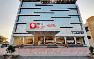 Hotel Front View Vgvor3