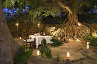 lux1377re-79172-Romantic-Dinner.jpg