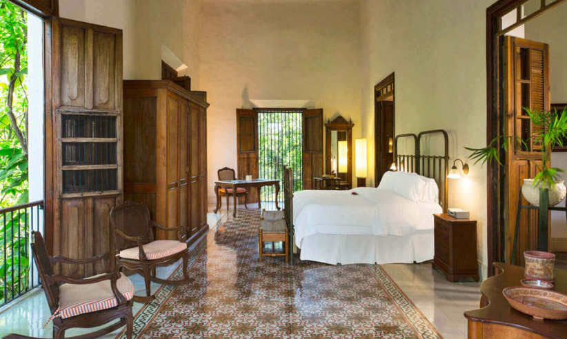lux1378gr-156086-Patrons-Room.jpg
