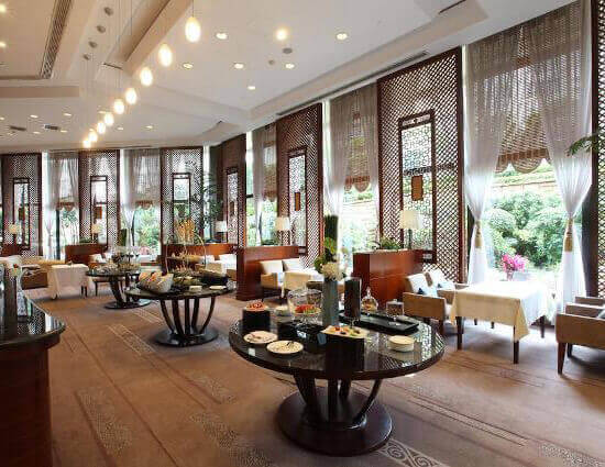 Green Lake Hotel Kunming (2).jpg