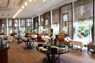 Green Lake Hotel Kunming (2).jpg