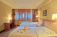 Lijiang Palace Hotel (9).jpg