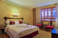 Lijiang Palace Hotel (12).jpg