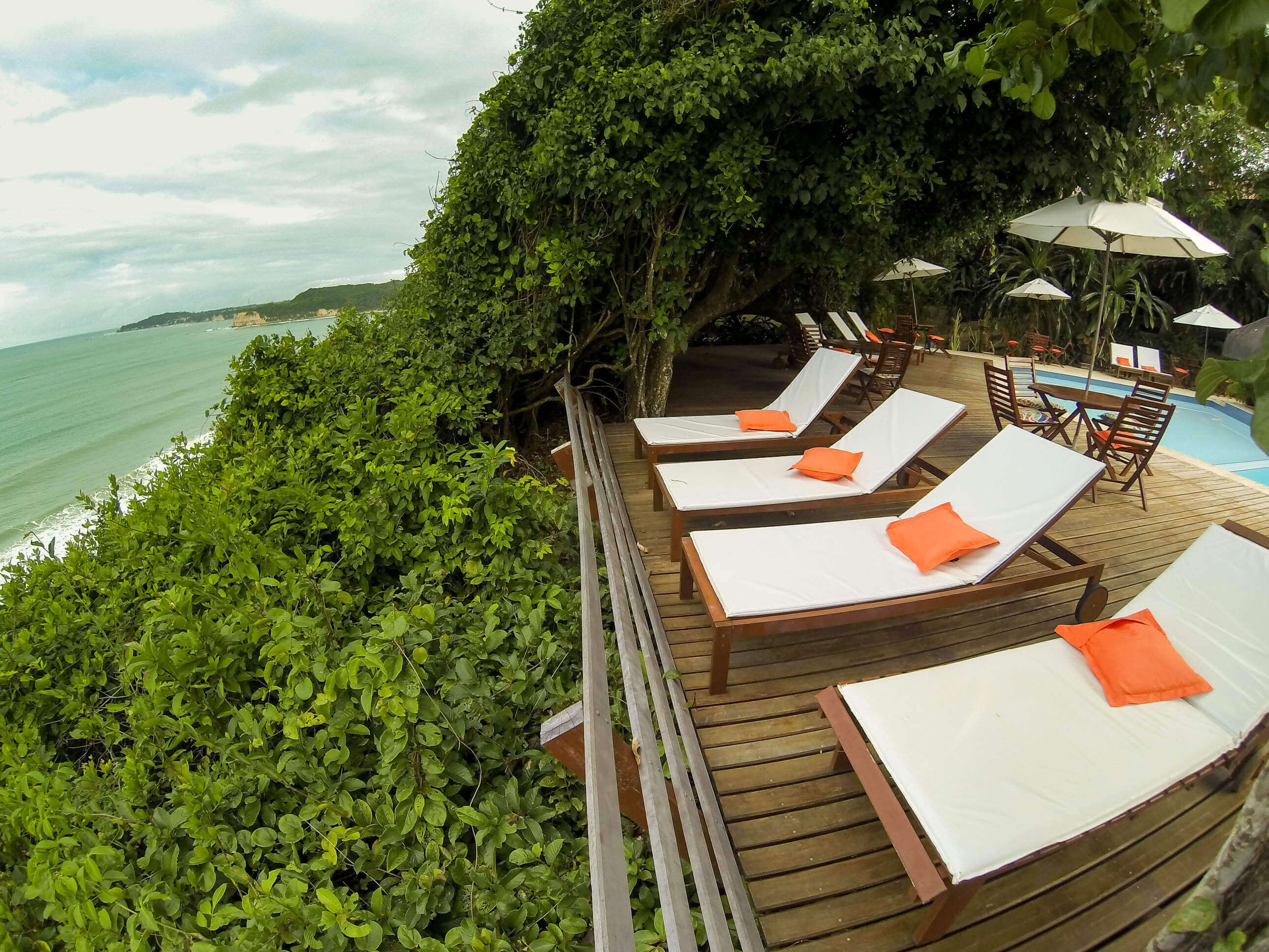 ponda-do-madeiro-hotel-brazil.jpg