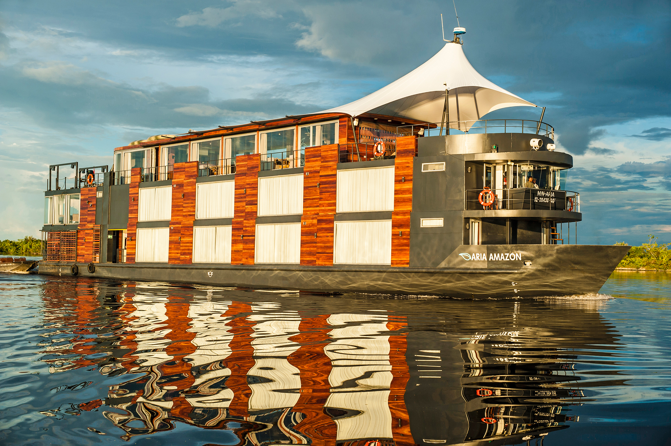 amazon cruises iquitos