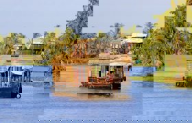 Houseboat Kerala backwaters