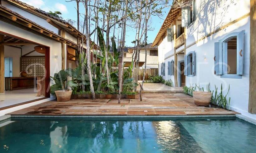 Private Pool