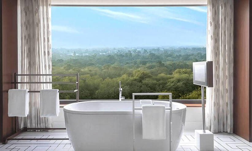 17 Kohinoor Suite Bathroom