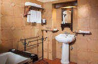 6 Bathroom 1024X647 2