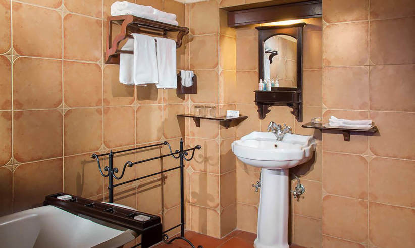 6 Bathroom 1024X647 2