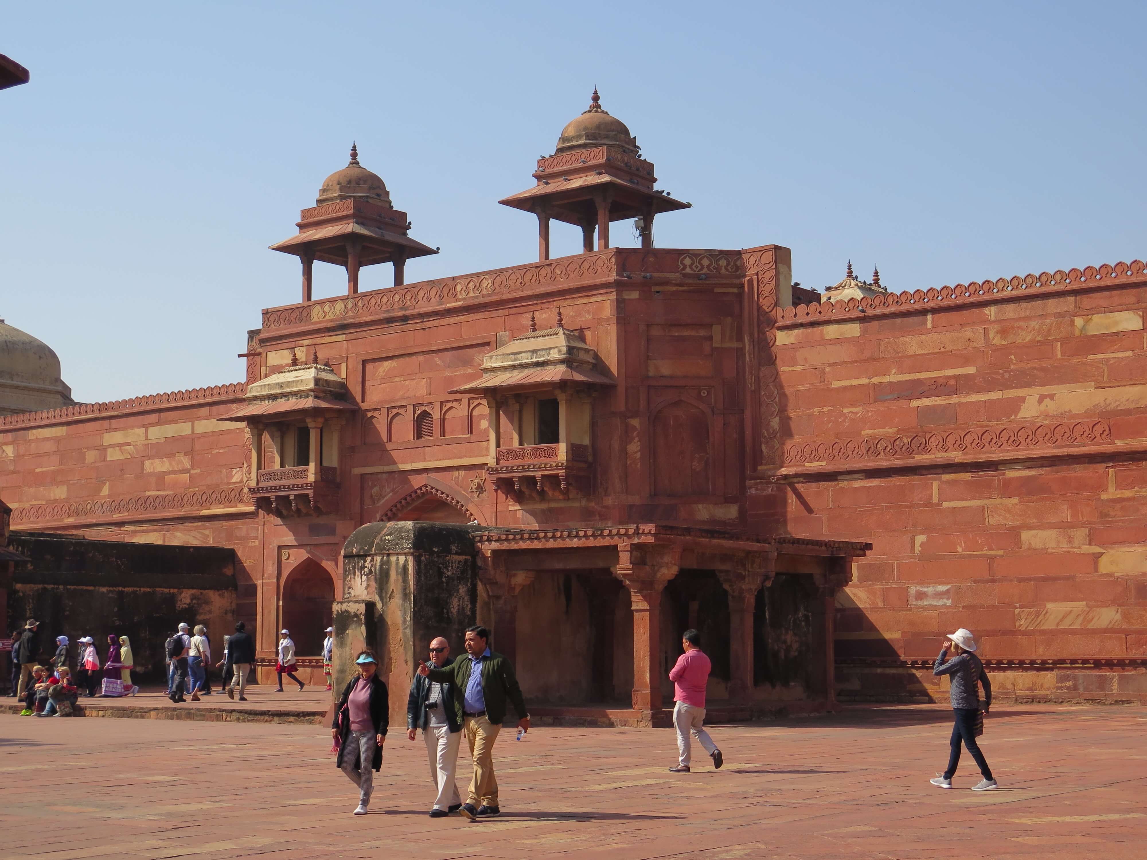 Fatehpur Sikr Bee 2220