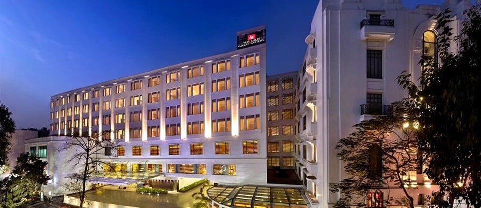 Kolkata Facade Hotel Attractions 820X400