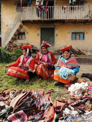 Patacancha Weavers
