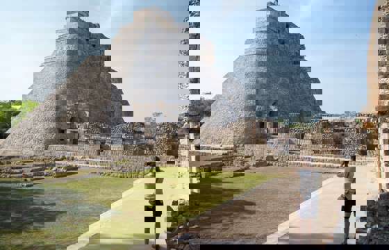 Impresive pyramids
