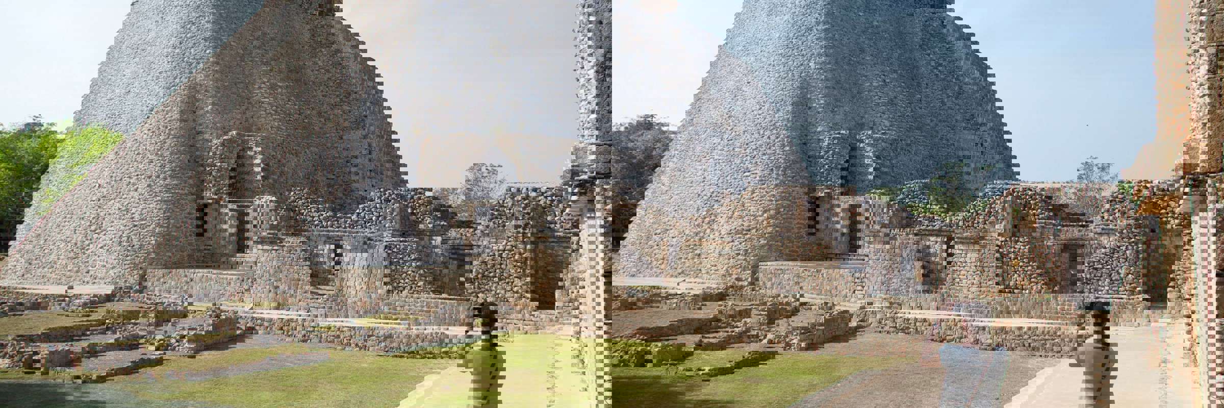 Impresive pyramids