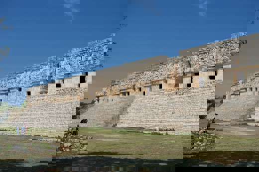 Fabulous Mayan Cities in the Jungle