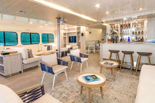 The comfortable lounge 