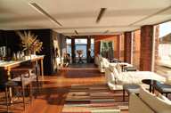 The stunning lounge 